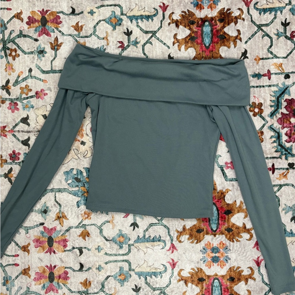 Liz & Sara Blue Off Shoulder Top